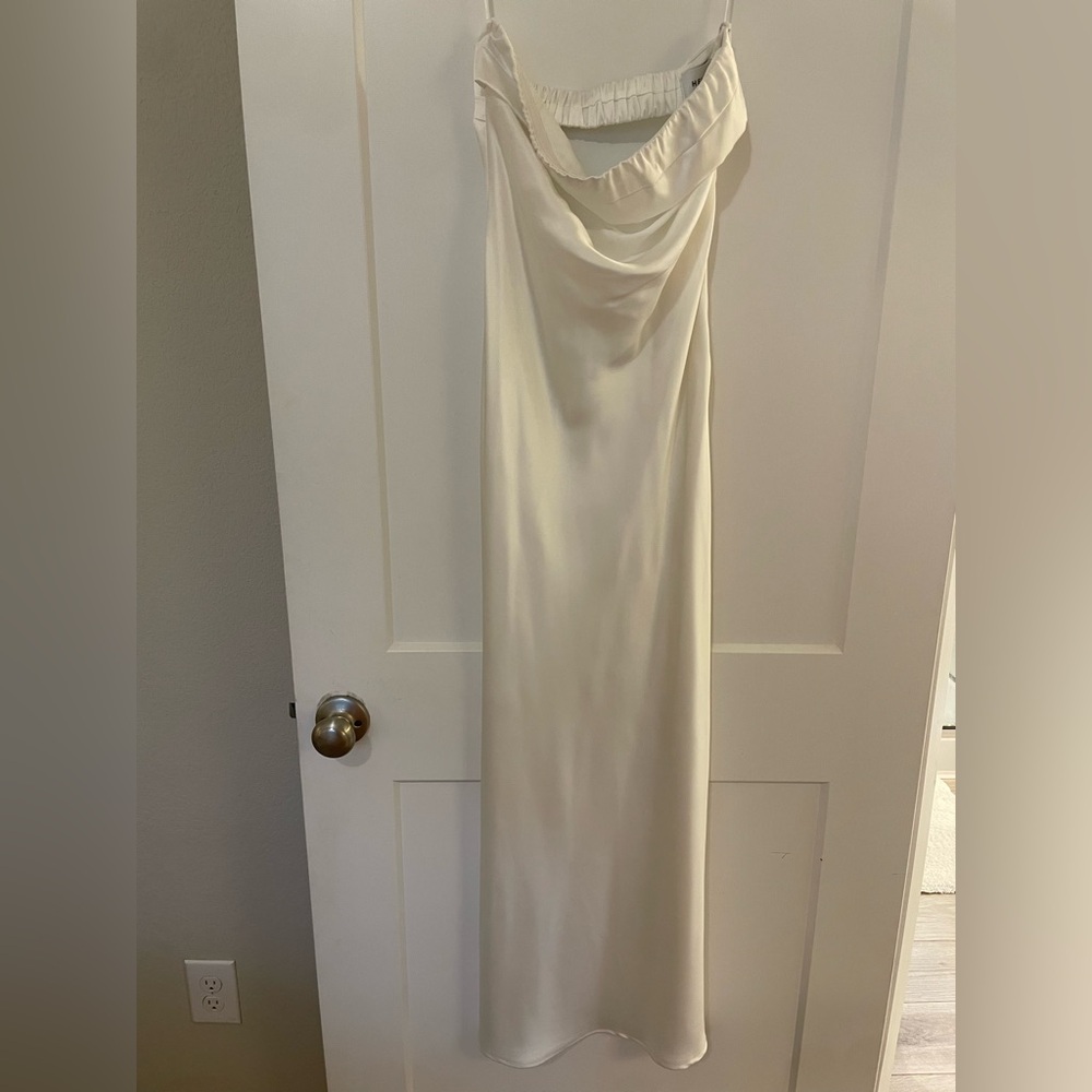 Hello Molly Strapless Cream Dress - Picture 3 of 5